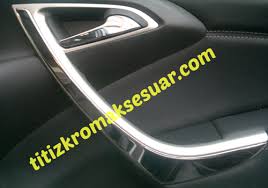 Opel Krom Aksesuar Panosundaki Pin