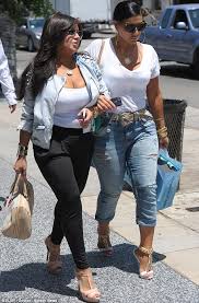 Old Habits Die Hard Curvy Mercedes Javid Of Shahs Of Sunset Tries A Healthy Lunch But Can T Resist Her Urge To Shop Curvy Size Fashion Curvy Girl Fashion Casual Fall Outfits