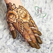 30 Lotus Mehndi Designs For Your Gorgeous Henna Design Henna Mehndi Wedding Hennaart Hennaart In 2020 Mehndi Designs For Fingers Rose Mehndi Designs Mehndi Designs