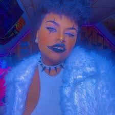 Lashawnda Clark's Instagram, Twitter & Facebook