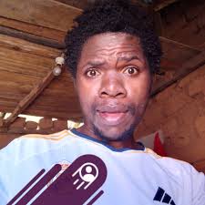 Akati wengine wanaruka na brand 🔥 mwenzetu barcelona bado amerudi kanani  kwa mbali unamuona ratco ndani ya brand