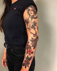 Tattoo By Kimanh N Traditional Traditionaltattoo Traditionalartist Sleeve Tattoos For Women Shoulder Tattoos For Women Traditional Hand Tattoo