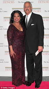 And her husband's name is stedman graham. Oprah Winfrey Leaves Long Term Partner Stedman At Home As She Attends Tina Turner S Wedding Celebrations With Gal Pal Gayle King Daily Mail Online