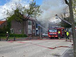 Er worden allerlei soorten verf gemaakt voor onder meer auto's, woningen en vliegtuigen. Jbjq7pmdahxgym