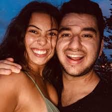 Sean Anselmo's Instagram, Twitter & Facebook