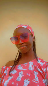 Introduction of a teenager interested in acting and serving God