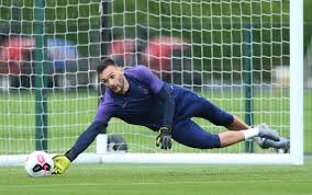 Tottenham goalkeeper hugo lloris is substituted early on in saturday's premier league game against brighton after dislocating his elbow. Tottenham Hotspur On Twitter Team News Hugo Lloris Elbow Has Returned To Training With The First Team Squad Thfc Coys Https T Co Jeosjl0vmf