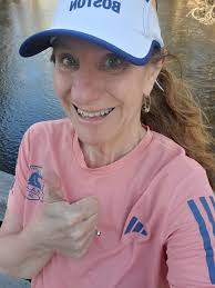 35 runners are in Hopkinton! LFG! 🦄 💙 💛