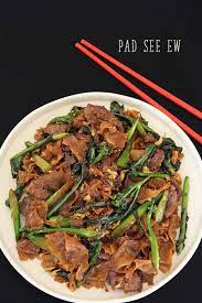 Pad See Ew Recipe Video Seonkyoung Longest Recipe Pad See Ew Clean Eating Lunch Healthy Snacks Recipes