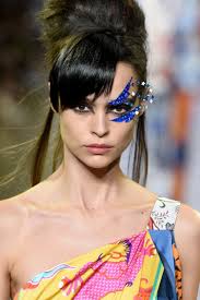 The 15 Most Exciting Makeup Looks From The Spring 2020 Runways Makeup Looks Beauty Spring Makeup Trends