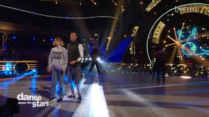En 2017, camille lacourt participait à la huitième saison de danse avec les stars. Danse Avec Les Stars Replay En Streaming Tf1