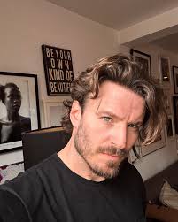 Joseph Weir's Instagram, Twitter & Facebook