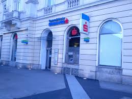 Für fragen kontaktieren sie uns bitte per mail unter easy@easybank.at oder telefonisch. Steiermarkische Sparkasse Am Eisernen Tor Graz Bic Stspat2g Blz 20815 Bankkonditionen At
