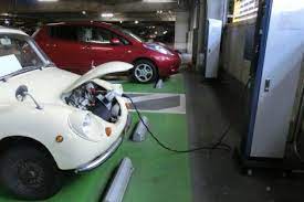 エンジンの代わりにモーターを搭載 電気自動車 カー 名車