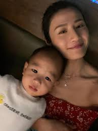 介紹一下正式公開一下我的男朋友雖然他有很多女朋友😩 #小鮮肉的威力