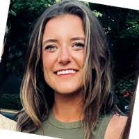 Lisi Mueller's Instagram, Twitter & Facebook