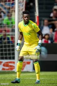 André onana, 24, de cameroun ajax amsterdam, depuis 2014 gardien de but valeur.réseaux sociaux: Andre Onana Ajax Cameroon