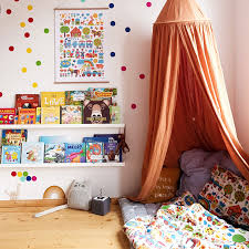 Kinderzimmer Bunt Einrichten Bei Eddie Eisbar In 2020 Kinder Zimmer Kinderzimmer Kuschelecke Kinderzimmer