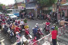 Chủ tịch tp.hcm quyết định giãn cách xã hội trên toàn thành phố theo chỉ thị 15, riêng quận gò vấp và phường thạnh lộc (quận 12) theo sáng 30.5, lãnh đạo tp.hcm đã tổ chức cuộc họp khẩn sau khi thành phố ghi nhận 33 ca nghi nhiễm liên quan hội thánh truyền giáo phục hưng ở quận gò vấp. Jwds3b1kfzl86m