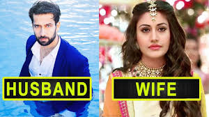 With several accolades to her name, this indian darling has burst upon the world stage when her striking beauty and poise and has become a remarkable face of success of the nation. Top 10 Indian Tv Actors With Their Real Life Partner Youtube