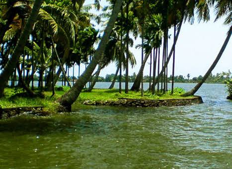 Kerala luxury tour packages