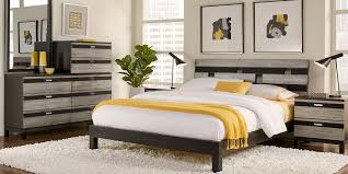 Louvered paneling on the head and footboard, as well as distinctive framing combine with the cool overtones for a modern feel with a classic twist. Rooms To Go Full Bed Set Shop Clothing Shoes Online