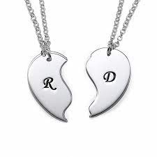 Maybe you would like to learn more about one of these? Collar Doble De Plata Con Dos Medios Corazones Y Dos Iniciales Modelo Adele Collar Doble De Plata 925 C Joyas De Parejas Dijes Para Parejas Collares De Amigos