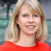 Julie Auer's Instagram, Twitter & Facebook