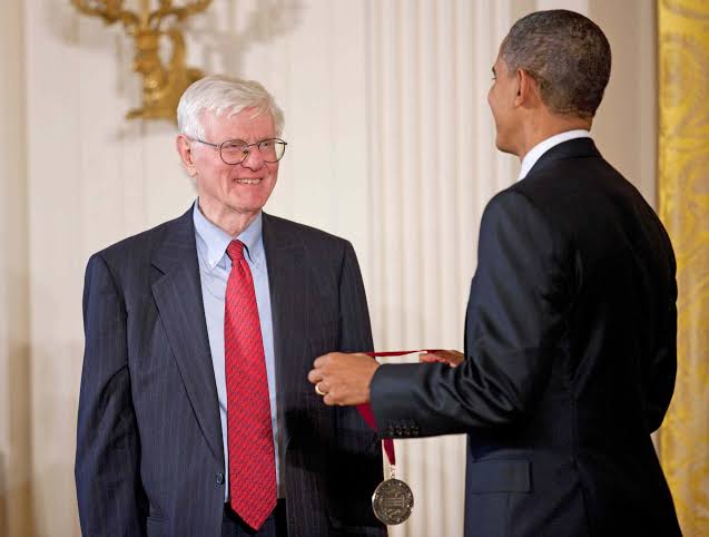 Gordon Wood Dead at 92 After Being Struck in Parking Lot, Award-Winning  Historian and Author Was 92