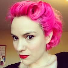 Easy Retro Hairstyle for Short Hair