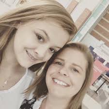 ⚓️ Heather Karns (@hkarns712)