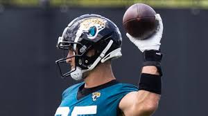 It helps that nassib is a much better player than michael sam. Tim Tebow Needs To Work On Fundamentals And Foot Speed But Looking Good Otherwise