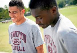 Friday Night Lights: Wynnewood finds special way to remember No. 32 Daniel  Knowles