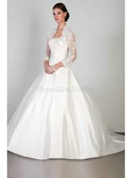 Wenn sie ein brautkleid kurz spitze tragen, werden sie im sommer nicht unter der hitze leiden. Ewiges Taft Bodenlanges Brautkleid Mit Jacke