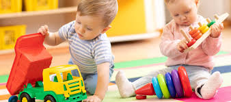 Ab Wann Konnen Und Durfen Babys Sitzen Pampers