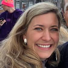 Violet Sullivan (@violetssullivan)