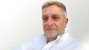 7 Questions to John Keane