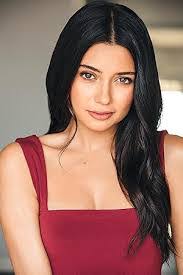 Laura Duval's Instagram, Twitter & Facebook