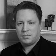 Stephanie Clift's Instagram, Twitter & Facebook