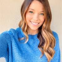 Melanie Cantrell's Instagram, Twitter & Facebook