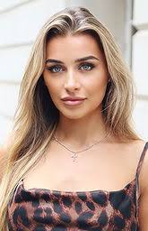 Nikki Goddard pictures and photos