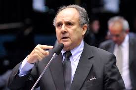 Cristovam Buarque: O golpe da ideologia - Fundação Astrojildo Pereira