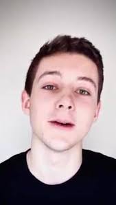 Хлопец з Кіева заклікае размаўляць на роднай мове