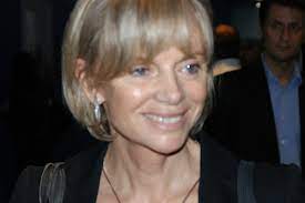 La mission est composée de magistrats, d'avocats et journalistes. File Photo Elisabeth Guigou Jpg Wikimedia Commons