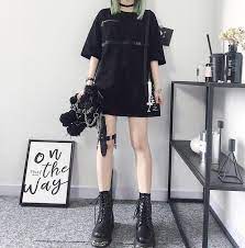 病みかわいいゴスロリ サブカル系ファッション専門店 天使と悪魔 サブカル系ファッション seasonz です 商品名 ゴスロリ 病み可愛い ｔシャツ crazy girl バックル zipポケット 注射器 ロリィタ オルチャン 10代 20代 ファッション 黒t