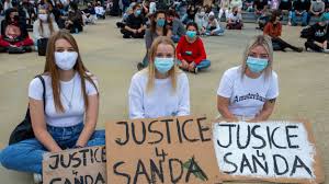 At the request of some reuzegom lawyers, a panel of experts looked into this again, but concluded that the emergency department of the hospital in. Los 18 Miembros Del Circulo Estudiantil Reuzegom Son Enviados De Regreso Al Correccional Noticias Ultimas