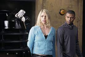 May 07, 2021 · noel clarke has been accused of sexual misconduct on the set of bbc's doctor who, which he appeared on from 2005 to 2010 in the role of mickey smith. Noel Clarke Told Doctor Who Staffer Long Hair Gives Me Something To Hold Aktuelle Boulevard Nachrichten Und Fotogalerien Zu Stars Sternchen