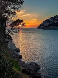 Άμεση ενημέρωση για όλες τις εξελίξεις. Diakopes Sthn Ellada 8alassa Kai Hliobasilema O Syndyasmos Poy Galhneyei Thn Psyxh Facebook