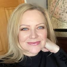 Catherine Mcallister's Instagram, Twitter & Facebook