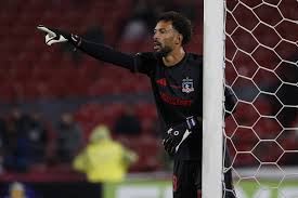 Goleiro Vozinha estreia no Colo-Colo - 27/08/2026 - Esporte